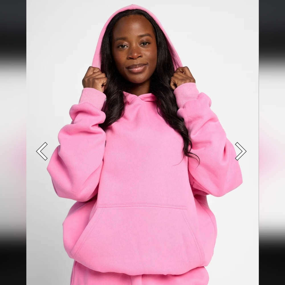 4/$12🌀🆕Hot Pink Hoodie with Starfish Patch -XL